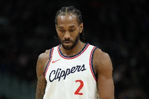 贝弗利:小卡是我见过训练最拼的 也许这是他难以保持健康的原因 贝弗利:小卡是我见过训练最拼的 也许这是他难以保持健康的原因