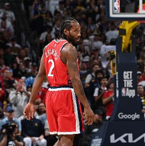 白嫖2800万!爆料者:小卡签的是“不用打卡”的合同! 白嫖2800万!爆料者:小卡签的是“不用打卡”的合同!