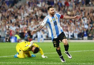 斯卡洛尼:如果这是梅西的最后一场世预赛,请球迷尽情享受这一刻 斯卡洛尼:如果这是梅西的最后一场世预赛,请球迷尽情享受这一刻