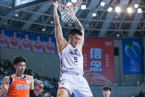 直播吧:曾繁日将成为非限制自由球员 直播吧:曾繁日将成为非限制自由球员