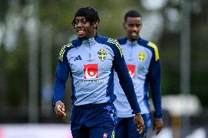 伊兰加:伊萨克非常专注且职业,他如今去了利物浦我祝他好运 伊兰加:伊萨克非常专注且职业,他如今去了利物浦我祝他好运