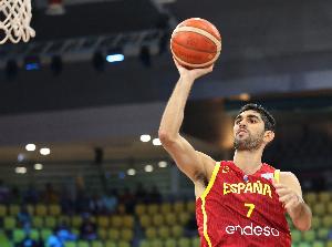 难堪大用!西班牙唯一NBA球员阿尔达马关键战仅11中2得12分8板 难堪大用!西班牙唯一NBA球员阿尔达马关键战仅11中2得12分8板