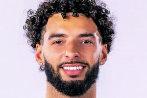 美记:太阳队已与后卫亚历克斯-舒马赫签下一份Exhibit-10 合同 美记:太阳队已与后卫亚历克斯-舒马赫签下一份Exhibit-10 合同