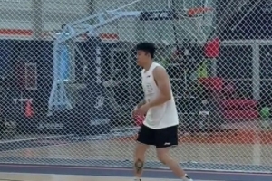 张镇麟加盟上海!杨毅:辽宁财务状况不是很好 上海给的确实也多 张镇麟加盟上海!杨毅:辽宁财务状况不是很好 上海给的确实也多