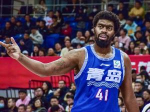 媒体人:有CBA季后赛级别北区球队 有意前青岛球员达卡里-约翰逊 媒体人:有CBA季后赛级别北区球队 有意前青岛球员达卡里-约翰逊