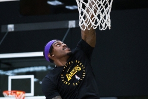 开练!湖人官方更新社媒 晒出范德比尔特的训练照 开练!湖人官方更新社媒 晒出范德比尔特的训练照