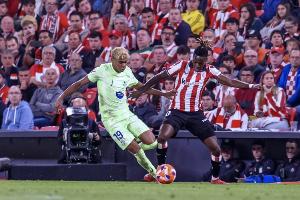 双子星!本赛季五大联赛过人15+仅2人:亚马尔18次、尼科16次 双子星!本赛季五大联赛过人15+仅2人:亚马尔18次、尼科16次