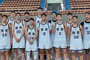 媒体人晒广东全运篮球队体测视频 徐昕与胡明轩等人热聊 媒体人晒广东全运篮球队体测视频 徐昕与胡明轩等人热聊