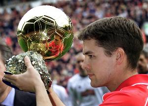 欧文:17岁时我比鲁尼更加出色 当时我比同龄球员高出几光年 欧文:17岁时我比鲁尼更加出色 当时我比同龄球员高出几光年