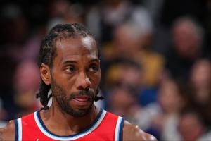 🚨名记:NBA已聘律所调查小卡的代言协议 后者涉嫌规避工资帽 🚨名记:NBA已聘律所调查小卡的代言协议 后者涉嫌规避工资帽