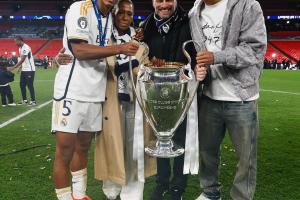 邮报：贝林厄姆父亲态度粗鲁对媒体充满敌意，但英足总不敢得罪他