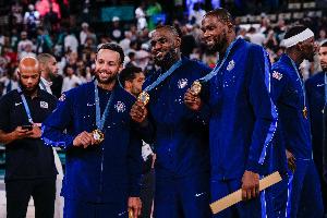 美记:现役75大退役后大概率都能进名人堂 詹杜库登威 炮字眉卡表 美记:现役75大退役后大概率都能进名人堂 詹杜库登威 炮字眉卡表