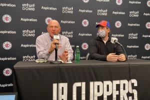 老鲍献祭5000万?诈骗公司骗了2.48亿 受害者包括小李子+小唐尼等 老鲍献祭5000万?诈骗公司骗了2.48亿 受害者包括小李子+小唐尼等