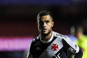 昔日亿元穿云箭!33岁库蒂尼奥身价再跌50万还剩400万 7年前1.5亿 昔日亿元穿云箭!33岁库蒂尼奥身价再跌50万还剩400万 7年前1.5亿