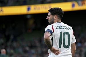 匈牙利主帅:不会让索博踢右后卫,会让他踢最适合、最舒服的位置 匈牙利主帅:不会让索博踢右后卫,会让他踢最适合、最舒服的位置