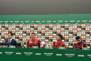 安东尼奥:王钰栋今天方方面面都非常出色,他有些伤病要进行保护 安东尼奥:王钰栋今天方方面面都非常出色,他有些伤病要进行保护