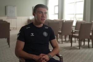 霍伊伦：考虑到我的年龄和抱负，必须离开曼联找一个相信我的球队