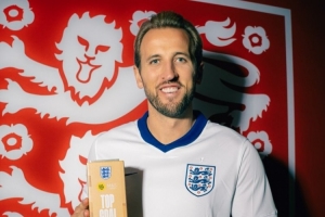 连续6年获奖!官方:凯恩当选英格兰队2024-25赛季最佳射手 连续6年获奖!官方:凯恩当选英格兰队2024-25赛季最佳射手