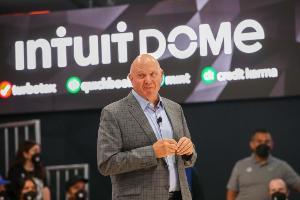 名嘴:鲍尔默不是鲁莽的暴发户 搞阴阳合同不符合他的行为逻辑 名嘴:鲍尔默不是鲁莽的暴发户 搞阴阳合同不符合他的行为逻辑