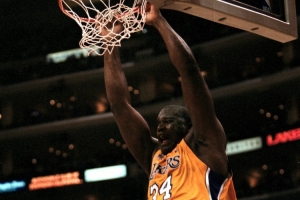 杨毅:奥尼尔的篮下技术不是霍华德能比的 脚步&传球都要更强 杨毅:奥尼尔的篮下技术不是霍华德能比的 脚步&传球都要更强