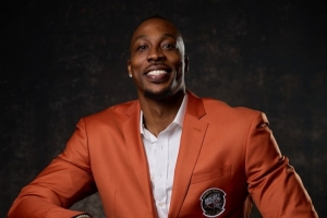 霍华德:😮💨我现在是名人堂成员了!希望你们喜欢我的演讲 霍华德:😮💨我现在是名人堂成员了!希望你们喜欢我的演讲