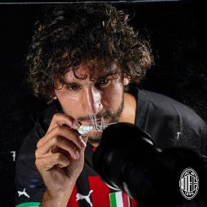 沙特媒体:阿德利经纪人确认,球员将在明天接受利雅得青年人体检 沙特媒体:阿德利经纪人确认,球员将在明天接受利雅得青年人体检