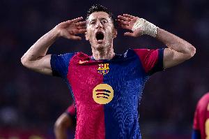 每体:莱万力争回到巴萨的主力位置,弗里克乐见他与费兰竞争 每体:莱万力争回到巴萨的主力位置,弗里克乐见他与费兰竞争