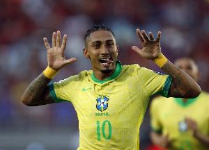 科贝电台:拉菲尼亚很可能首发出战玻利维亚,巴萨方面非常不满 科贝电台:拉菲尼亚很可能首发出战玻利维亚,巴萨方面非常不满