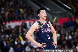 胡明轩赴美特训 不打广东全运男篮与澳大利亚墨尔本老虎的热身赛 胡明轩赴美特训 不打广东全运男篮与澳大利亚墨尔本老虎的热身赛