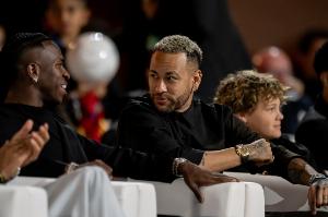 吉马良斯:安切洛蒂确实有计划让内马尔回归,国家队大门永远敞开 吉马良斯:安切洛蒂确实有计划让内马尔回归,国家队大门永远敞开