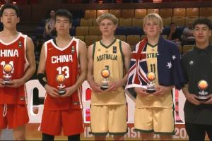 入选最佳阵容!张懿赵杰场均16.2分4.5板4.5助 张子一11.2分8.5板 入选最佳阵容!张懿赵杰场均16.2分4.5板4.5助 张子一11.2分8.5板