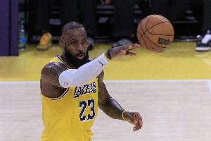 乔丹前队友谈詹姆斯耐克新广告：他应顺其自然 GOAT由人们去评说