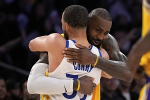 杨毅:现在NBA球星中国行人气詹库独一档 过去仅乔丹有这影响力 杨毅:现在NBA球星中国行人气詹库独一档 过去仅乔丹有这影响力