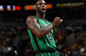 自97赛季有统计以来 加内特被吹走步最多 吉诺比利0走步场次最多 自97赛季有统计以来 加内特被吹走步最多 吉诺比利0走步场次最多