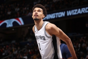 新赛季各大奖项预测:文班预定DPOY?布伦森有望争MVP? 新赛季各大奖项预测:文班预定DPOY?布伦森有望争MVP?