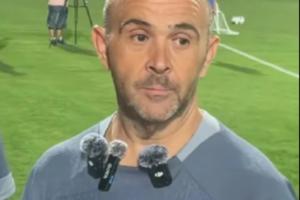 文化输出!南京队主帅接受埃菲社采访:苏超90%球员都有全职工作 文化输出!南京队主帅接受埃菲社采访:苏超90%球员都有全职工作