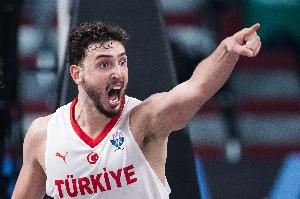 美记:申京欧锦赛的表现比上赛季末好 下赛季绝对更上一层楼 美记:申京欧锦赛的表现比上赛季末好 下赛季绝对更上一层楼