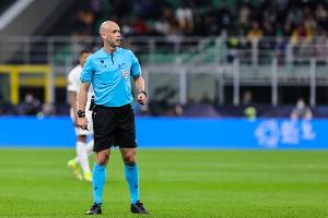 英超第4轮裁判安排:安东尼-泰勒将执法曼市德比 英超第4轮裁判安排:安东尼-泰勒将执法曼市德比