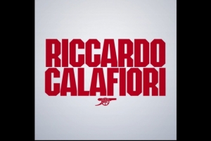 官方:卡拉菲奥里当选阿森纳8月最佳球员,他出战3次贡献1球2助攻 官方:卡拉菲奥里当选阿森纳8月最佳球员,他出战3次贡献1球2助攻