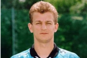 博主:前天津立飞外援奥斯曼诺维奇于上月离世,终年56岁 博主:前天津立飞外援奥斯曼诺维奇于上月离世,终年56岁