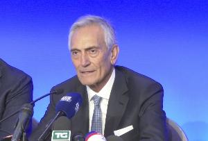 意足协主席:球场新建翻修程序须简化,否则可能失去欧洲杯主办权 意足协主席:球场新建翻修程序须简化,否则可能失去欧洲杯主办权