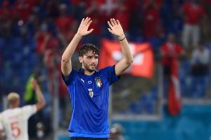 洛卡特利:这是一场疯狂的比赛,我们坚持到最后赢得了胜利 洛卡特利:这是一场疯狂的比赛,我们坚持到最后赢得了胜利