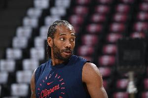 美记:有些队会在规则边缘小规模试探 像小卡这么夸张还是头一次 美记:有些队会在规则边缘小规模试探 像小卡这么夸张还是头一次