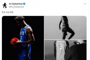 26年状元热门!迪班萨社媒自宣新赛季在杨百翰大学将穿3号球衣 26年状元热门!迪班萨社媒自宣新赛季在杨百翰大学将穿3号球衣