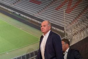 赫内斯回应自己有关杰克逊的言论:某些记者太蠢,曲解了我的话 赫内斯回应自己有关杰克逊的言论:某些记者太蠢,曲解了我的话