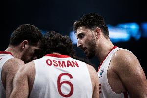 申京谈奥斯曼受伤:当时就觉得不严重 但会控制不住担心 申京谈奥斯曼受伤:当时就觉得不严重 但会控制不住担心