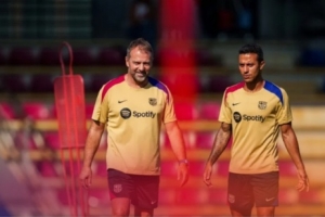 世体:蒂亚戈还没在巴萨正式开始工作,在与俱乐部敲定合同细节 世体:蒂亚戈还没在巴萨正式开始工作,在与俱乐部敲定合同细节