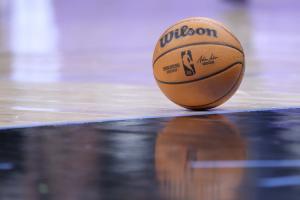 是谁👀记者:最近有球队为吸引球员加盟 帮助谈妥15万代言合同 是谁👀记者:最近有球队为吸引球员加盟 帮助谈妥15万代言合同