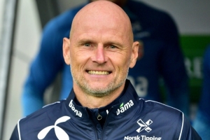 挪威主帅谈哈兰德伤情:他参加比赛完全不用担心,身体没任何问题 挪威主帅谈哈兰德伤情:他参加比赛完全不用担心,身体没任何问题