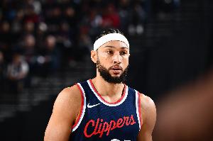 媒体人:本西现在只有底薪报价的可能 尼克斯可能是他唯一的机会 媒体人:本西现在只有底薪报价的可能 尼克斯可能是他唯一的机会